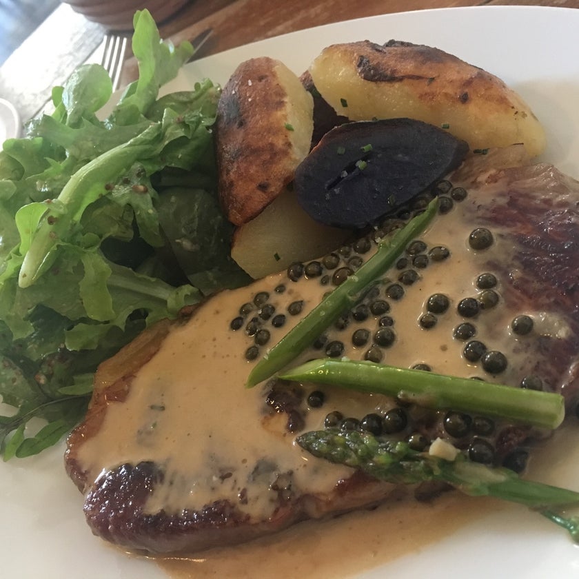 L'escargot Blanc - French Restaurant - wine,great value,bistros