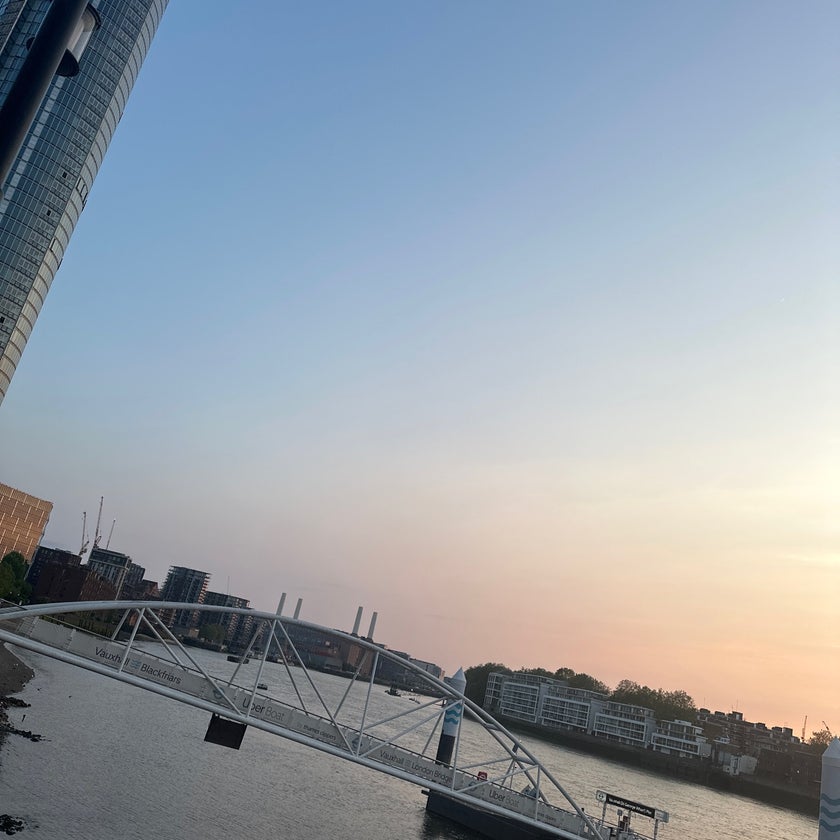 Waterfront London Vauxhall Restaurant - Restaurant - 
