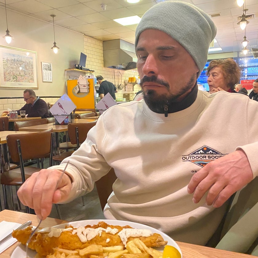 The Laughing Halibut - Fish and Chips Shop,Fish & Chips - friendly staff,fish,well,lunch,park,french fries,lines,chips,great value,takeout,good for a quick meal,haddock,lunchtime