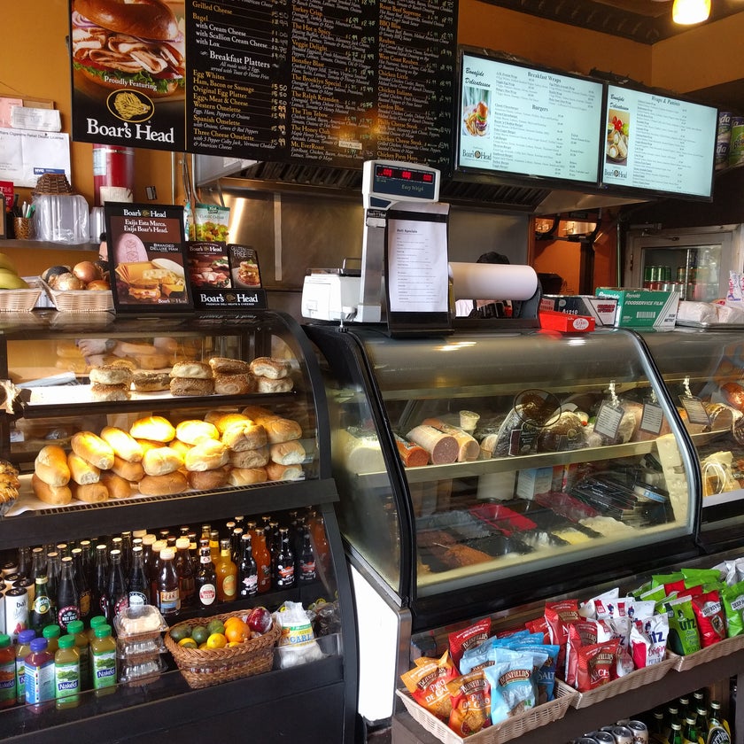 Bonafide Delicatessen - Burger Joint,Deli,American Restaurant - meats,good service,beer,inexpensive,sandwiches,cheese,eggs,bacon,cappuccinos,honey,iced coffee,delis,good for a quick meal,fridge