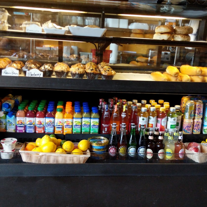 Bonafide Delicatessen - Burger Joint,Deli,American Restaurant - meats,good service,beer,inexpensive,sandwiches,cheese,eggs,bacon,cappuccinos,honey,iced coffee,delis,good for a quick meal,fridge
