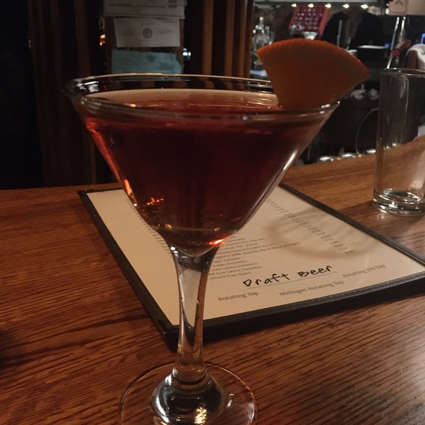 The Earle Restaurant - French Restaurant,Italian Restaurant,Seafood Restaurant - restaurants,bar,desserts,well,town,liquor,dinner,happy hour,appetizers,good for dates,blue cheese,creme brûlée,good for groups,good for special occasions,roasted garlic