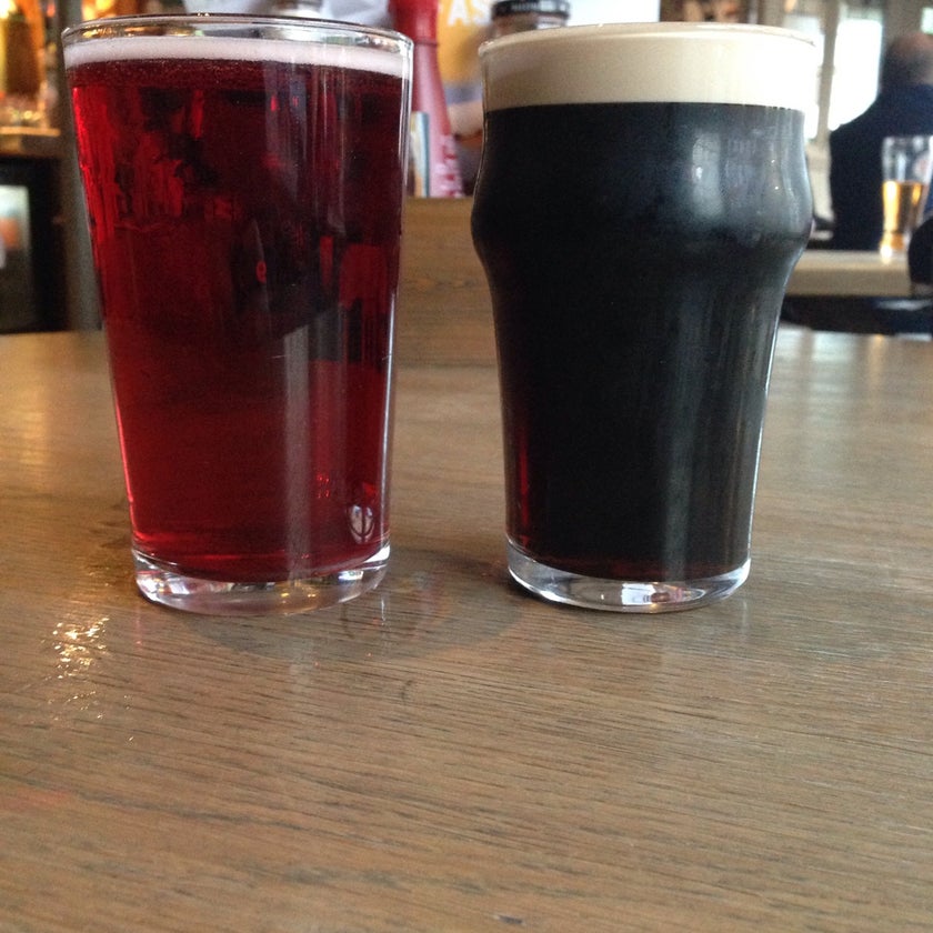 O'Neill's - Pub,Pubs - meats,beer,beef,lunch,town,chips,performances,arts,homemade food,gardens,cider,good for groups,chicken and mushroom,crockpot