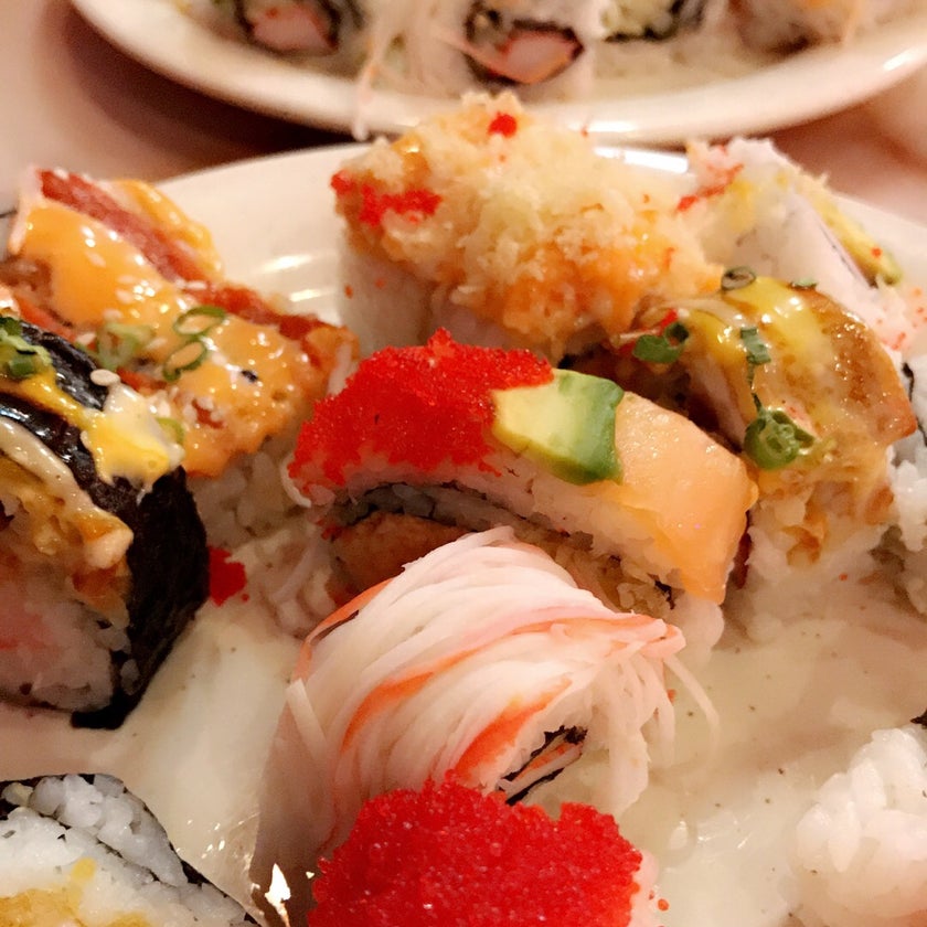 Hibachi Grill & Supreme Buffet - Buffet,Chinese Restaurant,Sushi Restaurant - well,lunch,ice cream,sushi,bread,parking,dinner,crowded,great value,buffet,hibachi,frog legs,honey butter