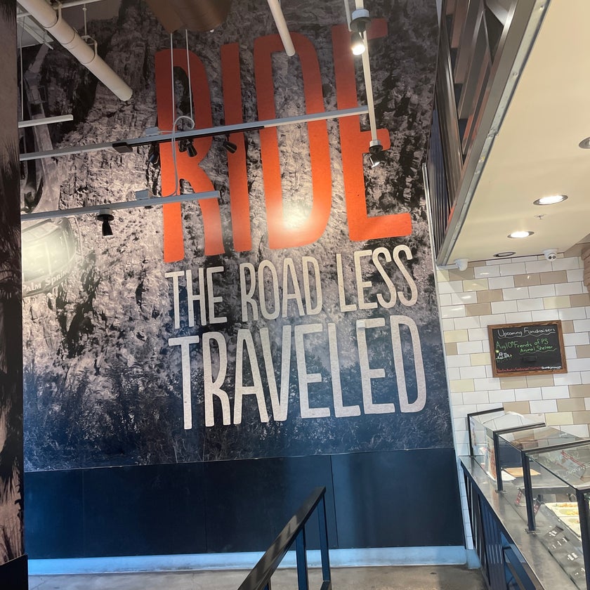 Blaze Pizza - Pizzeria,Fast Food Restaurant - 