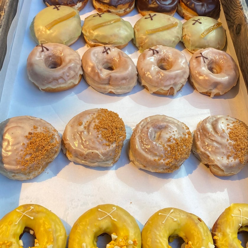 Crosstown Fitzrovia - Doughnuts, Ice Cream, Cookies, Chocolate, & Coffee - Restaurant - 