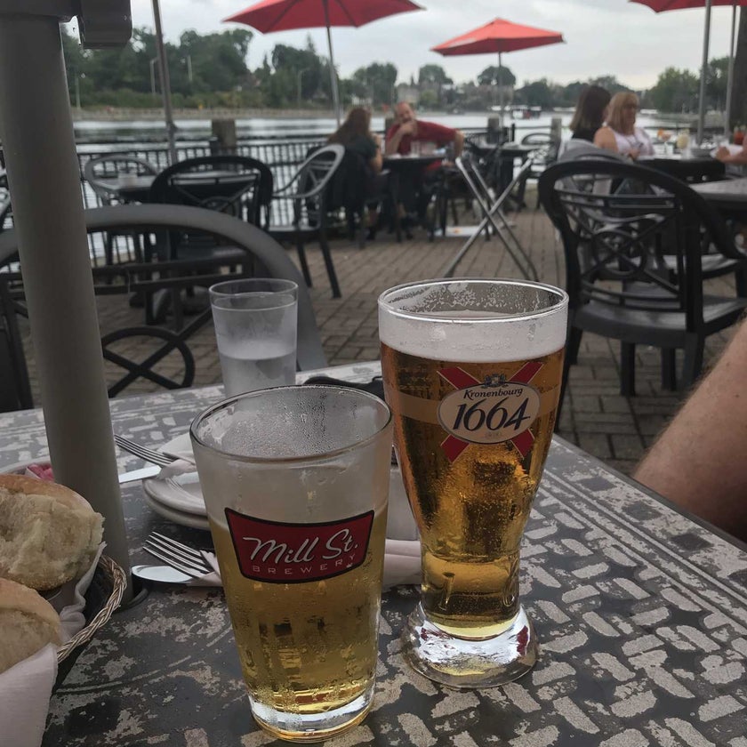 Canal Ritz - Italian Restaurant,Italian,Canadian (New) - good service,desserts,scenic views,lunch,cocktails,outdoor seating,dinner,takes reservations,good for dates,eggs benedict,lively,canal