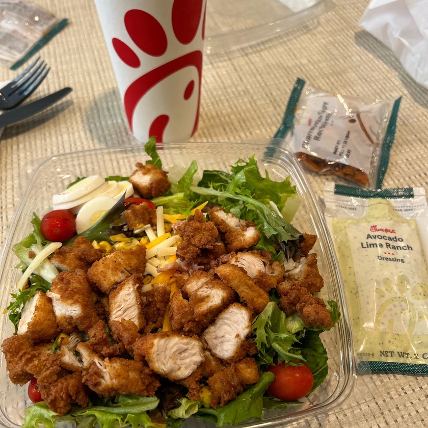 Chick-Fil-A - American Restaurant,Fast Food Restaurant,Chicken Shop,Fast Food,Salad - friendly staff,lunch,french fries,lines,crowded,waffles,spicy chicken,Manhattan cocktails