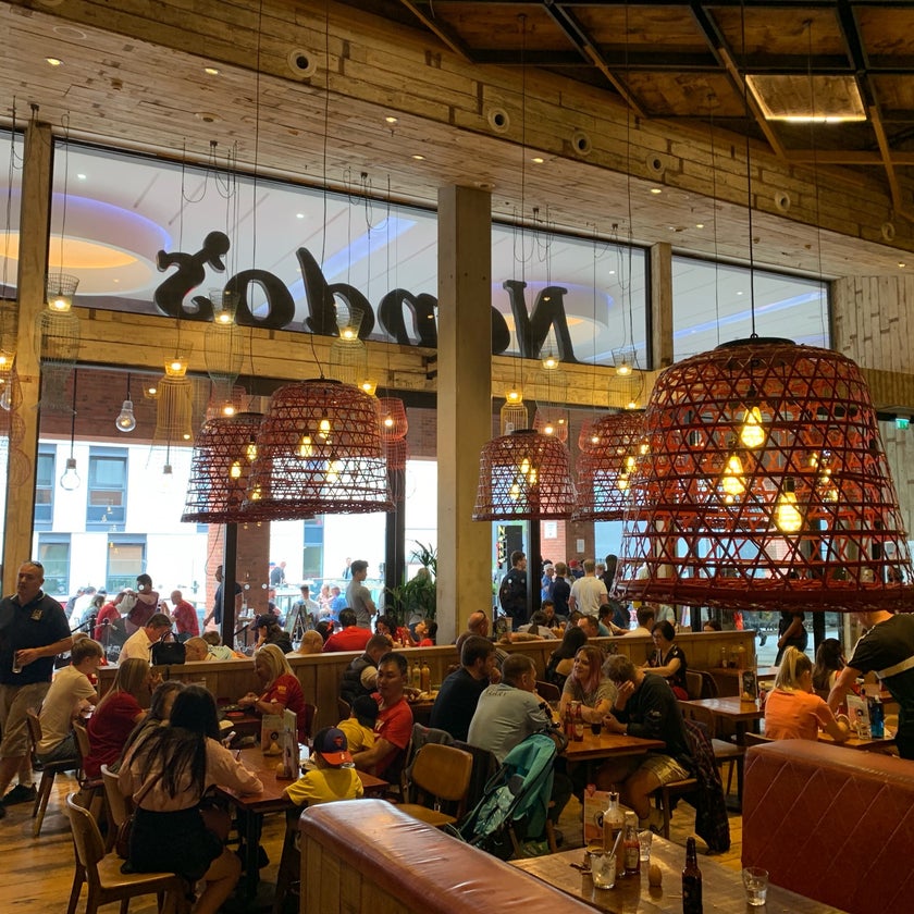 Nando's - Restaurant - lunch,trendy,good for a quick meal,peri peri chicken