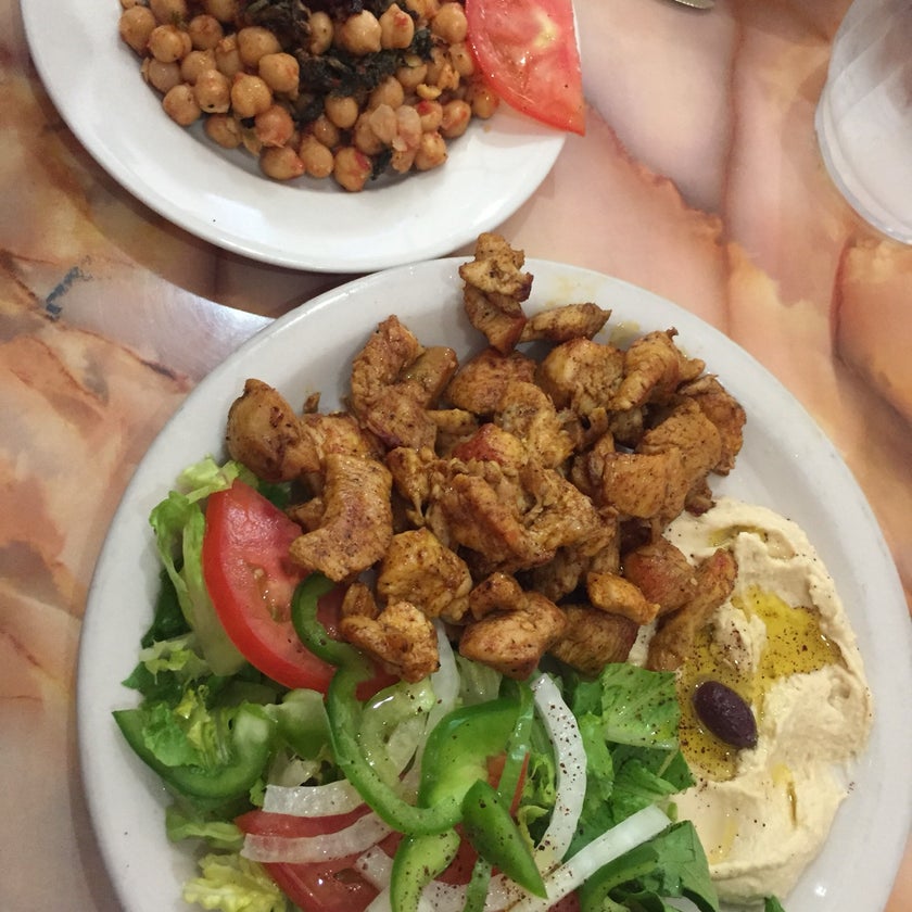 Tutt Cafe - Café,Middle Eastern Restaurant,Sandwich Spot - chicken,inexpensive,salads,lunch,healthy food,outdoor seating,dinner,quiet,great value,neighborhood,tomatoes,appetizers,good for a quick meal,cash only,pita,hot sauce,good for groups,lentil soup,mint tea,merguez,lambajin,pitza