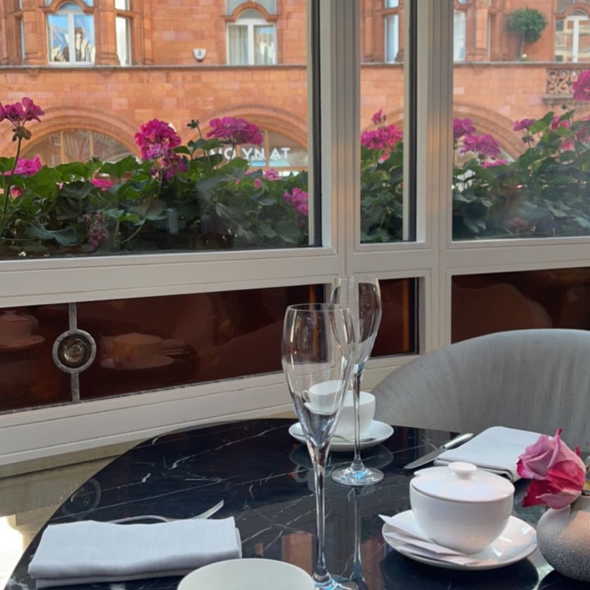 Jean Georges - French Restaurant - restaurants,bar,good service,desserts,sandwiches,pastries,dinner,chips,comfortable,crispy food,candy,mashed potatoes,broccoli,scrambled eggs,roasted chicken,cauliflower,afternoon tea,lunch spot,kale salad