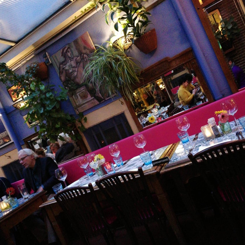Kapitein Zeppos - Bar,Café,Restaurant - restaurants,sandwiches,lunch,healthy food,wifi,town,cake,dinner,live music,great value,buns,duck,good for dates,jams,good for groups,cheese fondue