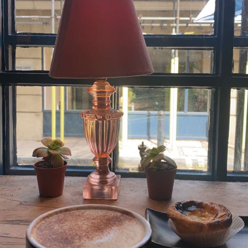 B Street Deli - Cafe, Coffee, and Tea House,Deli - restaurants,bar,desserts,breakfast food,sandwiches,cheese,lunch,healthy food,eggs,great value,cute,snacks,big portions,trendy,good for a quick meal,healthy salads,bruschetta