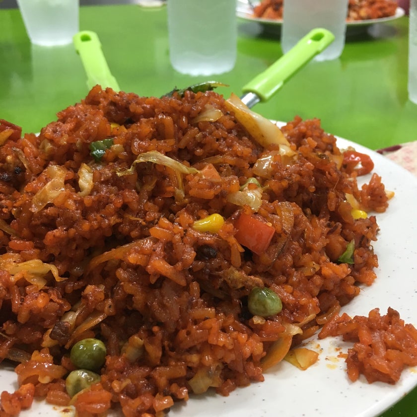 Haq-Insaf's Eating House - Coffee Shop,Asian Restaurant,Indian Restaurant - staff,spicy food,dinner,bananas,martabak,prata,dinosaurs,yolks,Maggie goreng