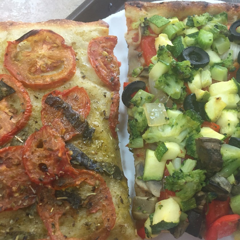 Pizza Time - Pizzeria,Pizza - pizza,crowded,good for a quick meal,lively,good for groups