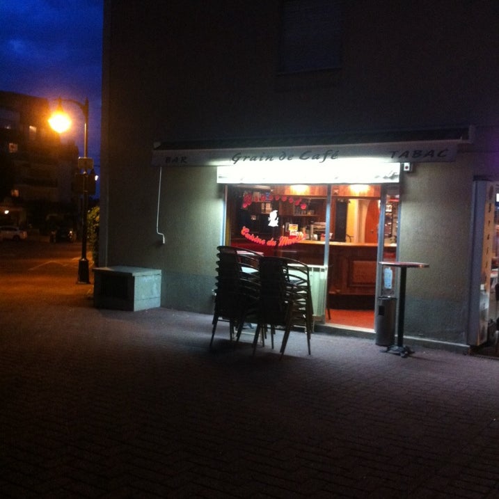 Au Grain de Café - Bar,Café,Restaurant - 