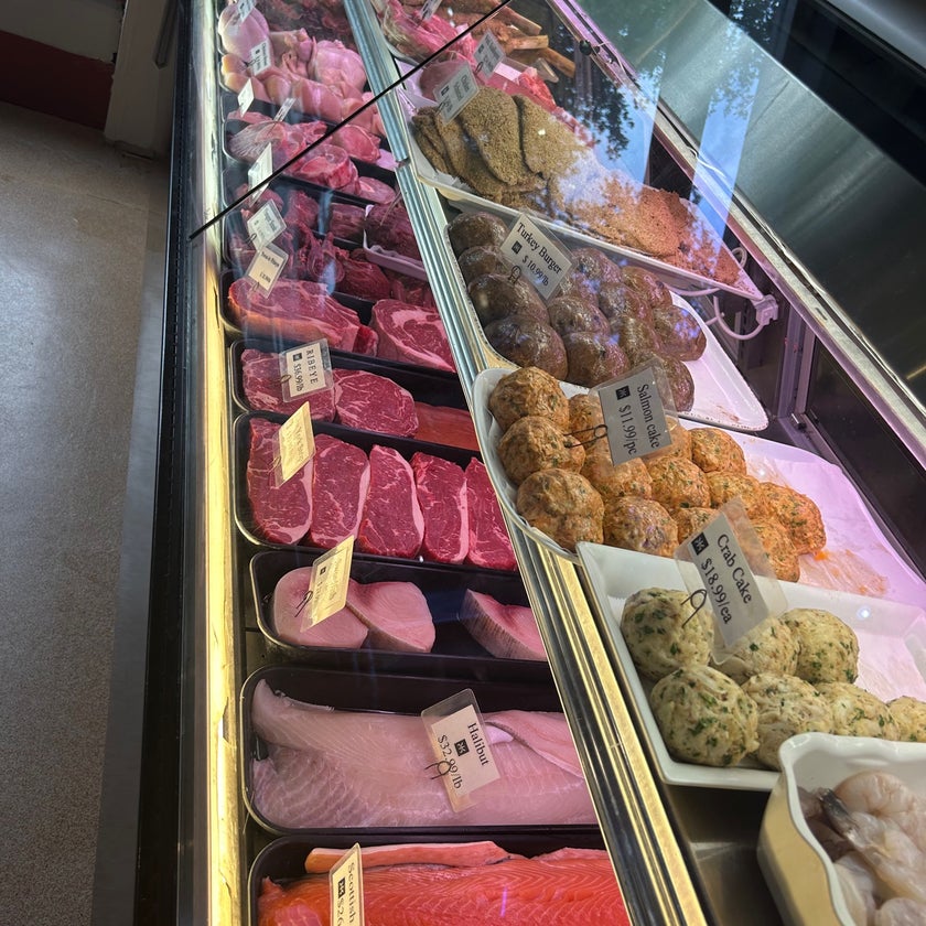 Stachowski Market & Deli - Deli,American Restaurant,Italian Restaurant,Butcher,Delis,Sandwiches - restaurants,sandwiches,lunch,clean,town,pastries,dinner,great value,market,sausage,snacks,dips,good for a quick meal,butcher shops,fresh produce,half-sour pickles