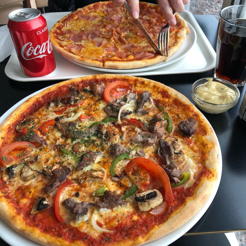 Capri Pizza & Kebab - Pizzeria - pizza,spacious