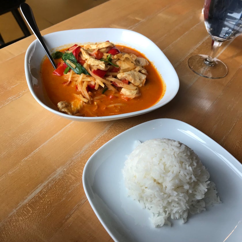 Kin Sushi & Thai Cuisine - Thai Restaurant,Sushi Restaurant - lunch,sushi,dinner,BYOB,gyoza,rock and roll