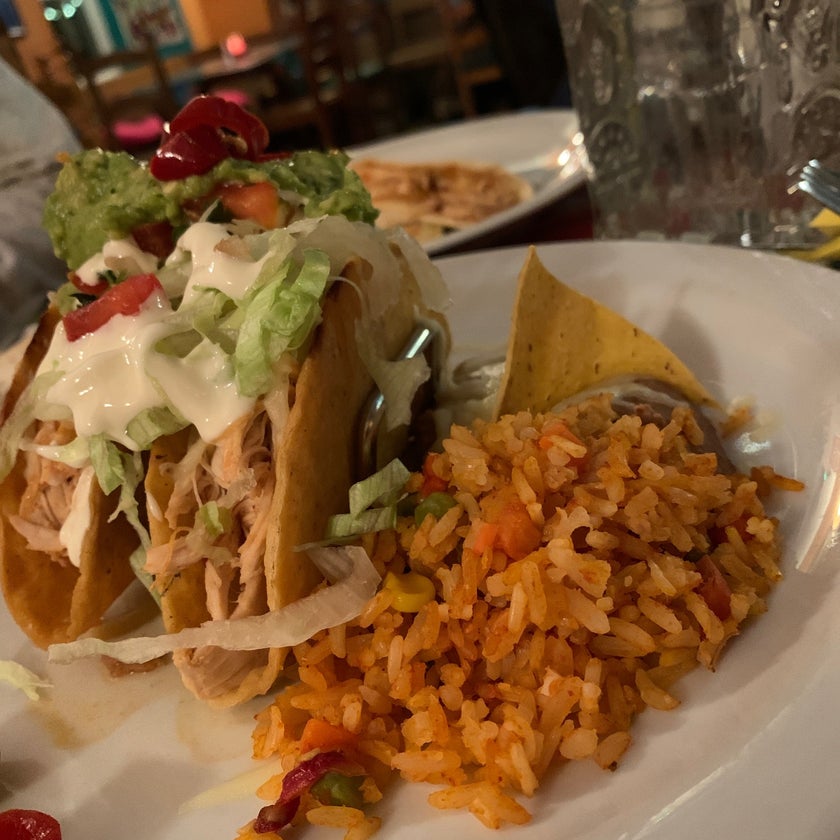Viva Mexico - Mexican Restaurant - restaurants,bar,scenic views,lunch,dinner,great value,margaritas,big portions,trendy,good for dates,tortillas,sangria,quick service,good for groups,piña coladas,chimichangas,good for special occasions,window tables,mexico