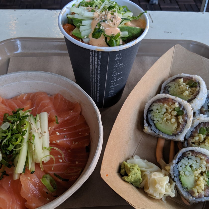 Silver Rice - Sushi Restaurant,Soup Spot - lunch,brunch food,healthy food,ice cream,rice,outdoor seating,dinner,crowded,great value,cute,avocado,neighborhood,takeout,trendy,pickles,good for a quick meal,miso soup,unagi,chirashi,seaweed salad,good for singles,cup with flax