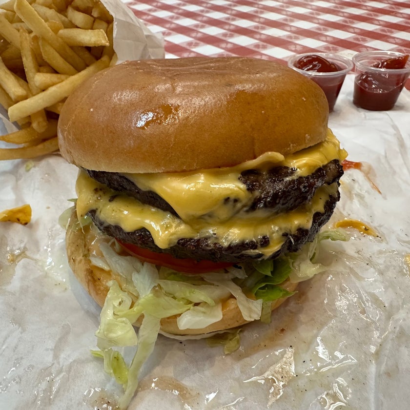 Luke's Italian Beef - Hot Dog Joint,Pizzeria,Italian Restaurant - good service,breakfast food,sandwiches,lunch,brunch food,french fries,great value,sausage,chili,hot dogs,prints,good for a quick meal,eggplant parmigiana,Chicago style,minestrone soup