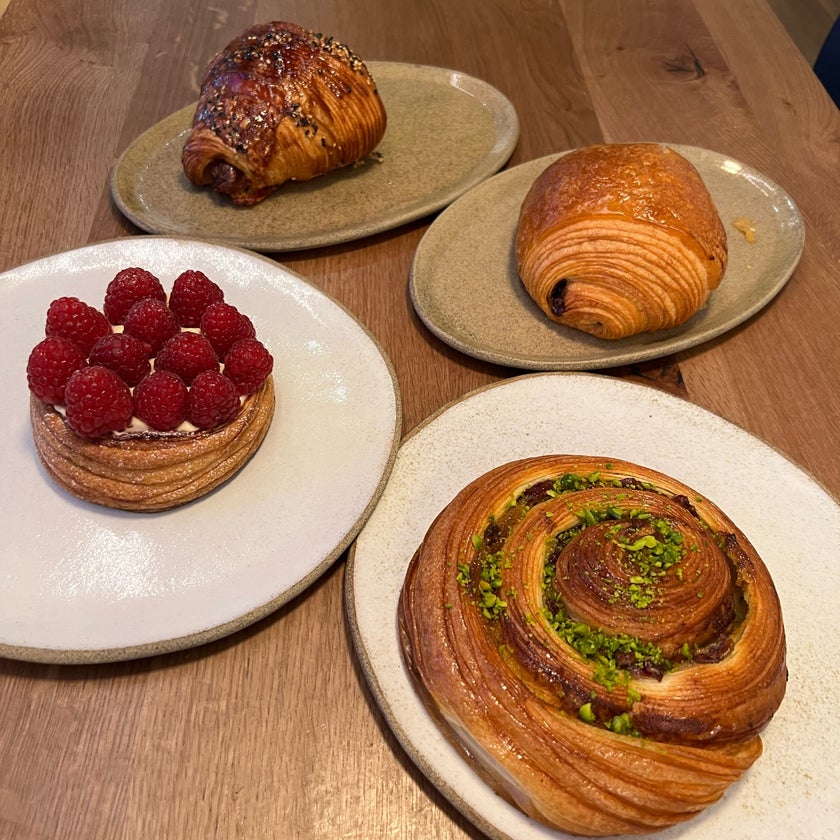 Arôme Bakery - Bakery,Restaurant - coffee,bacon,apples,crispy food,flat whites,miso,almond croissants,butter cake