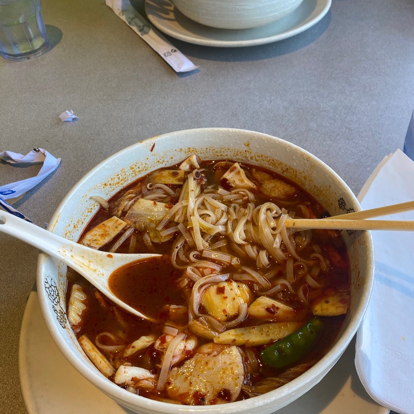 Royal East Restaurant - Cantonese Restaurant,Malay Restaurant,Thai Restaurant,Malaysian,Cantonese,Szechuan - restaurants,spicy food,off-menu items,peas,red curry,belacan,beef skewers