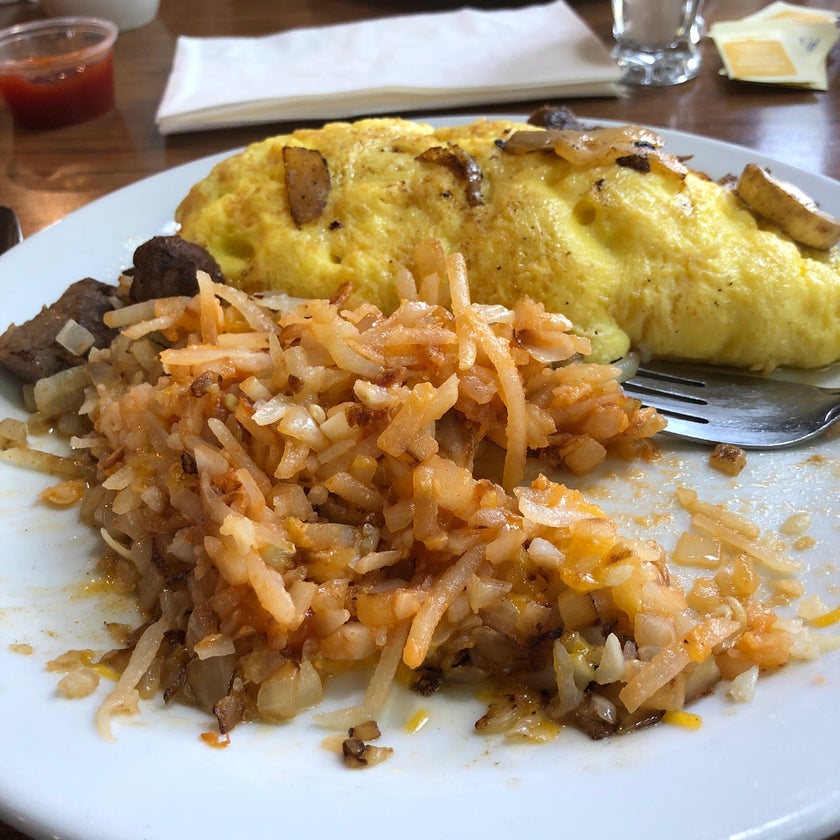 Denny's - Restaurant - meats,breakfast food,inexpensive,lunch,brunch food,eggs,dinner,bacon,family-friendly,good for a quick meal,Philly cheesesteaks,skillets,good for groups