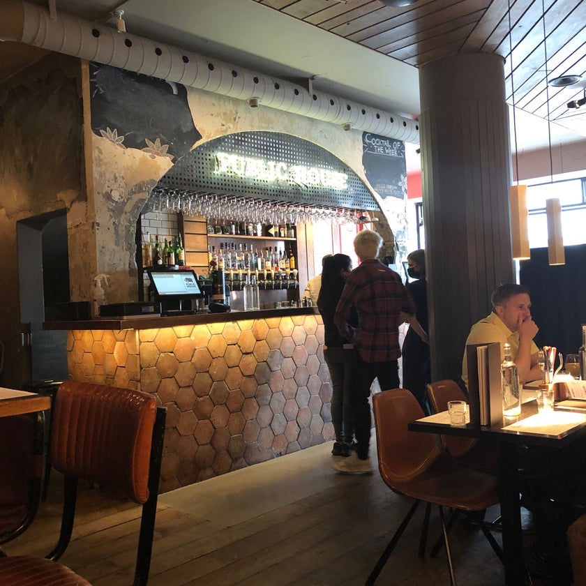 Public house - Gastropub - restaurants,bar,meats,chicken,music,well,brunch food,healthy food,town,dinner,gardens,snacks,spacious,trendy,good for dates,sweet potatoes,eggplant,salted caramel,skewers,pork sandwiches,rosemary,good for special occasions,great finger food,iceland