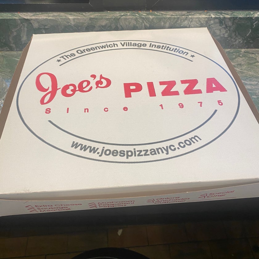 Joe's Pizza FiDi - Pizzeria,Pizza - pizza,cheese,town,city,good for a late night,crispy food,pepperoni,Sicilian slices,good for singles