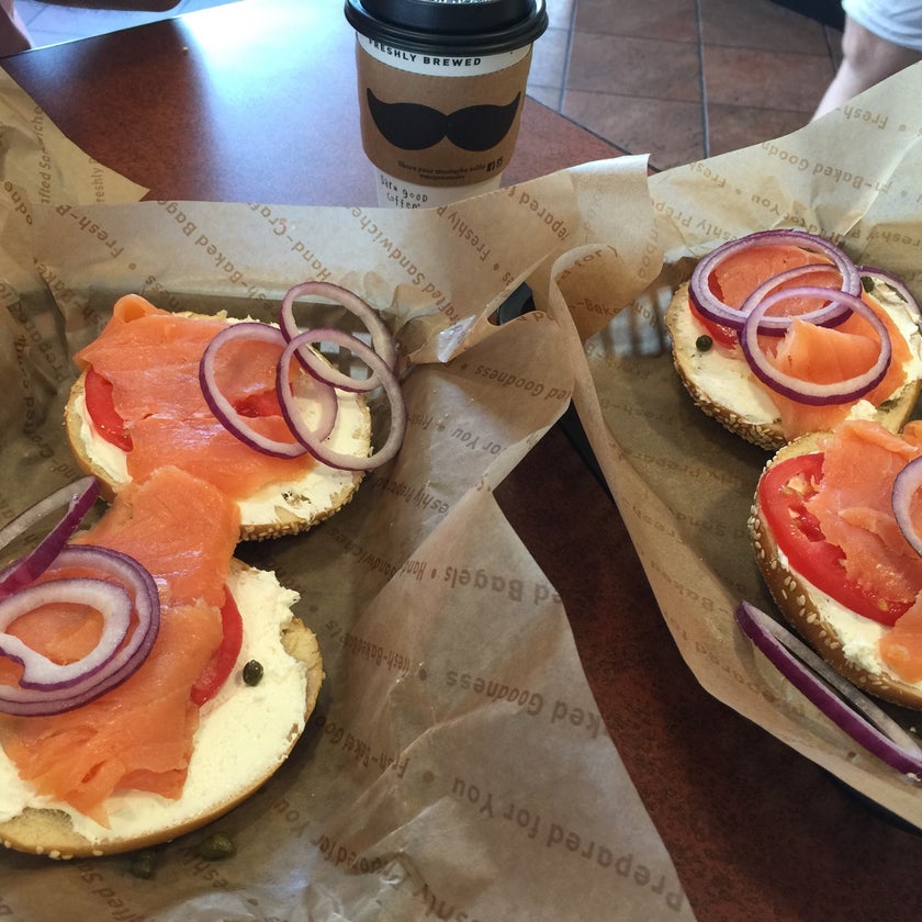 Einstein Bros. Bagels - Bagel Shop - breakfast food,lunch,great value,tomatoes,bagels,banks,basil,lox