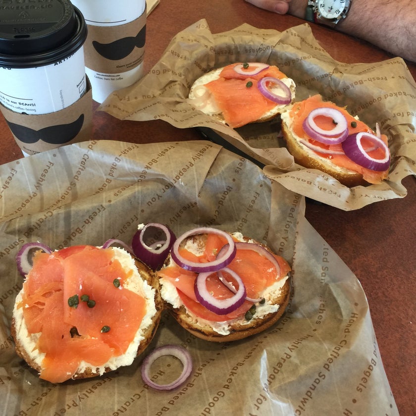Einstein Bros. Bagels - Bagel Shop - breakfast food,lunch,great value,tomatoes,bagels,banks,basil,lox