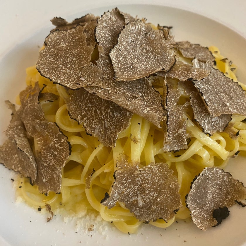 Petrarca - Wine Bar,Italian Restaurant - restaurants,bar,good service,salads,well,lunch,healthy food,dinner,crowded,great value,homemade food,trendy,good for dates,good for a quick meal,peas,burrata cheese,truffle oil,changing menu,lasagne,antipasto,polenta,ragu,good for singles