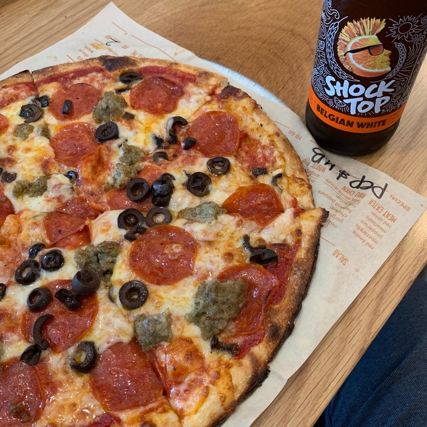 Blaze Pizza - Pizzeria,Fast Food Restaurant - 