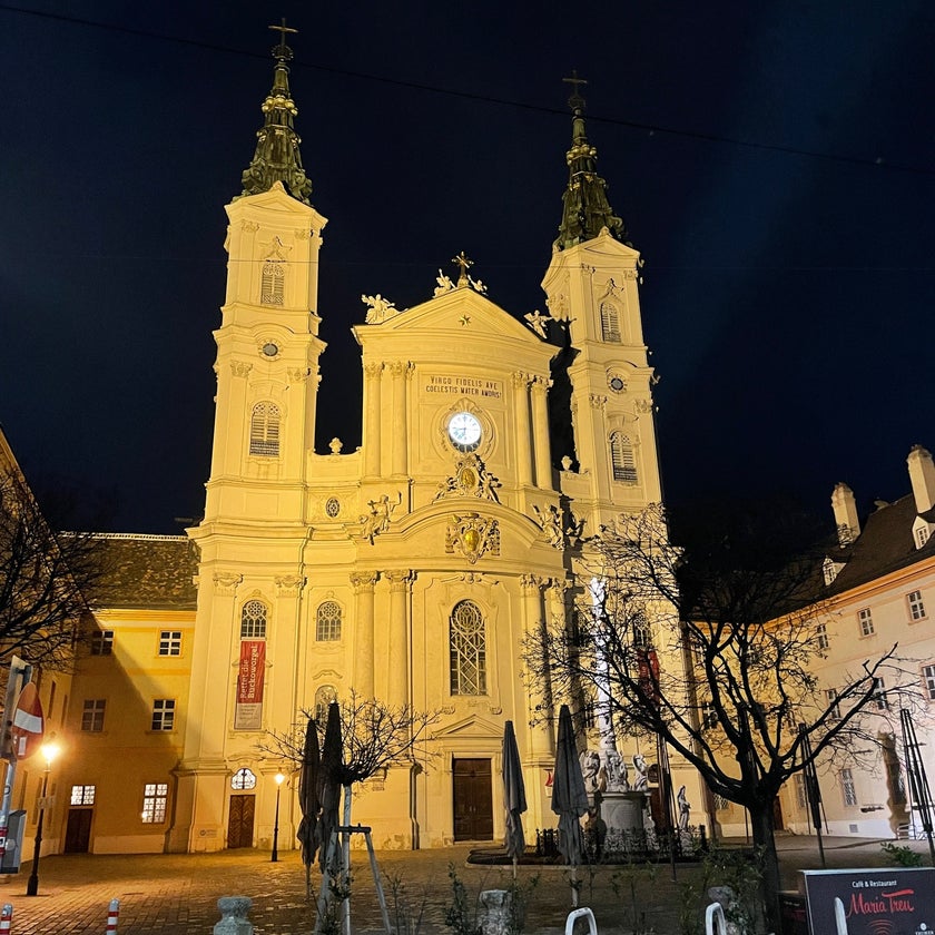 Il Sestante - Pizzeria,Italian Restaurant - bar,scenic views,town,pizzeria,city,dinner,crowded,great value,takes reservations,gardens,church,trendy,good for dates,mozzarella,prosciutto,good for groups,good for special occasions,cherry tomatoes,rucola,giovanni