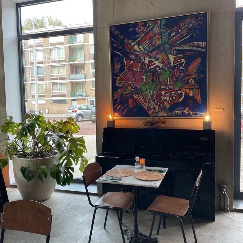 Benji's Bro - Café,Restaurant - 