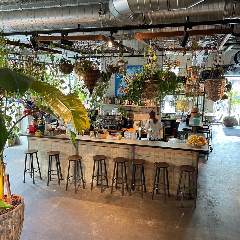 Benji's Bro - Café,Restaurant - 