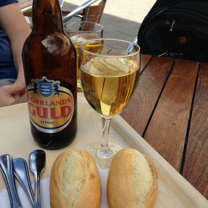 Rififi Pastoria & Ristorante - Burger Joint,Pizzeria,Italian Restaurant - coffee,pizza,lunch,pasta,dinner,buffet,salad bar