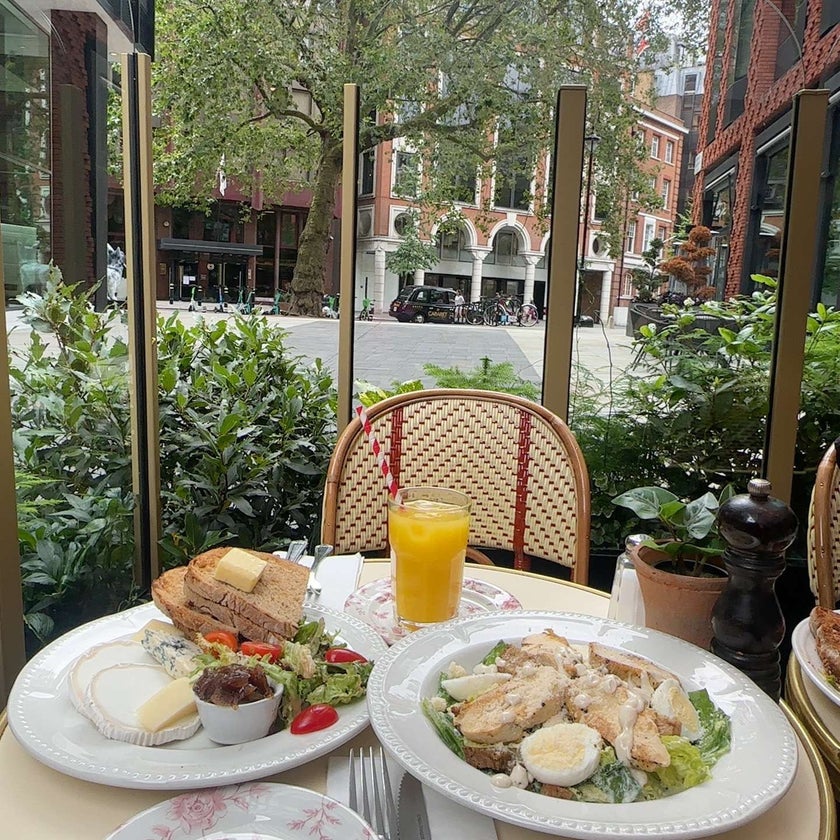 Chez Antoinette Victoria - French Restaurant,French - staff,coffee,breakfast food,lunch,brunch food,pastries,diner food,French bistros,du jour,salade lyonnaise and plat du,wonderful atmosphere
