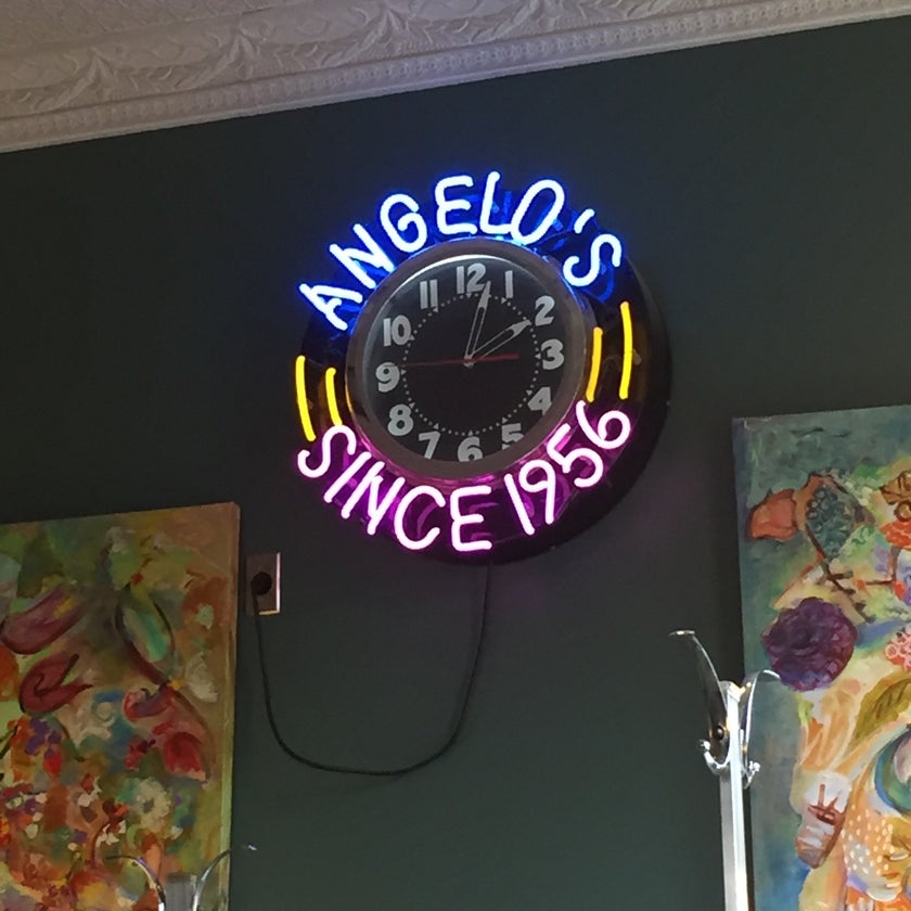 Angelo's - Deli,Diner,American Restaurant - restaurants,bar,coffee,breakfast food,cheese,lunch,brunch food,town,parking,eggs,crowded,pancakes,bakeries,waffles,trendy,good for dates,French toast,lemonade,diner food,walnuts,good for groups,good for special occasions,fresh squeezed OJ,huevos rancheros,raisin bread,lox benedict