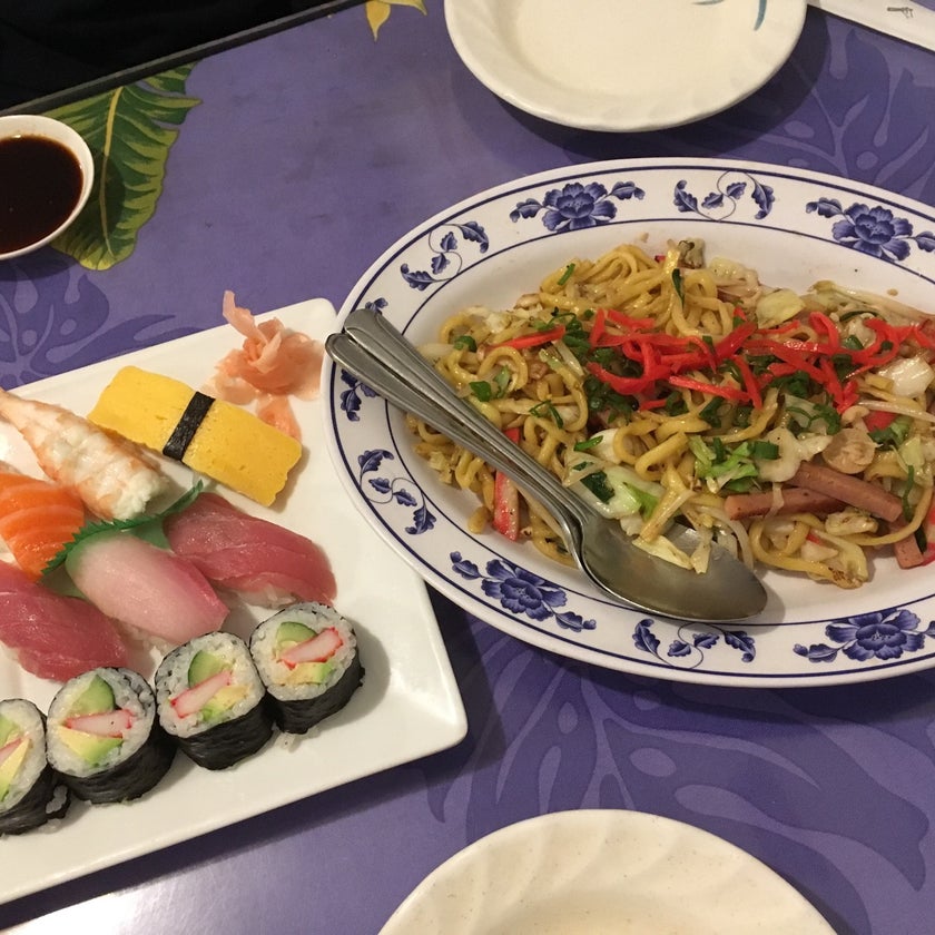 Sunrise Restaurant - Sushi Restaurant,Noodle Restaurant,Sushi Bars,Japanese,Noodles - soup,island,pigs,Yakisoba,nakami