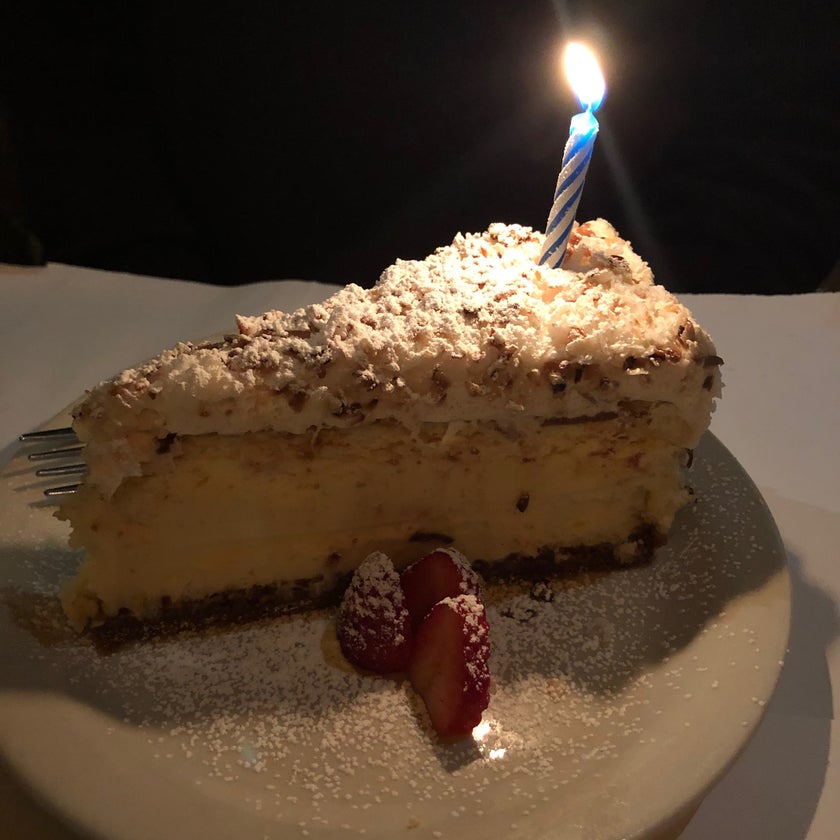 Cafe 2825 - Italian Restaurant - bar,Italian food,good service,dinner,fresh food,takes reservations,cheesecake,coconut,mozzarella,Caesar salad,homemade meatballs,piccata,sunday gravy