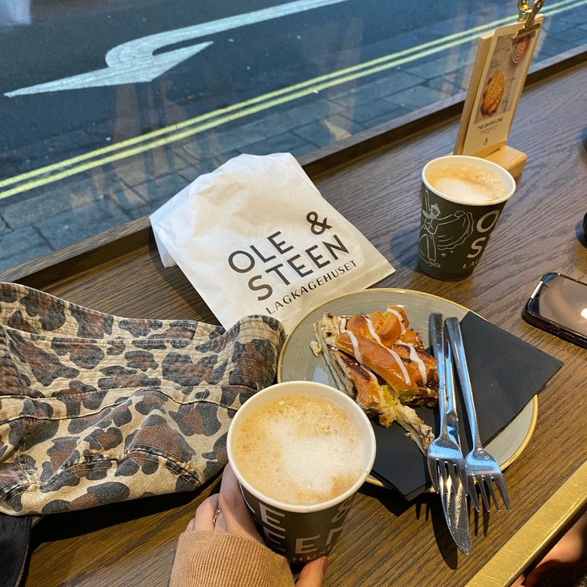 Ole & Steen - Bakery,Cafe, Coffee, and Tea House,Restaurant - sweet treats,cinnamon swirls