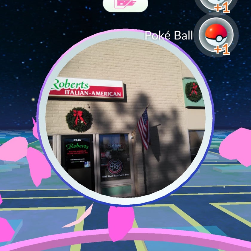Robert's Italian Deli - Deli,Pizzeria,Italian Restaurant - pizza,salads,parking,liquor,chips,good for a quick meal,calzones,drink specials,chicken parmigiana,good for groups,homemade meatballs
