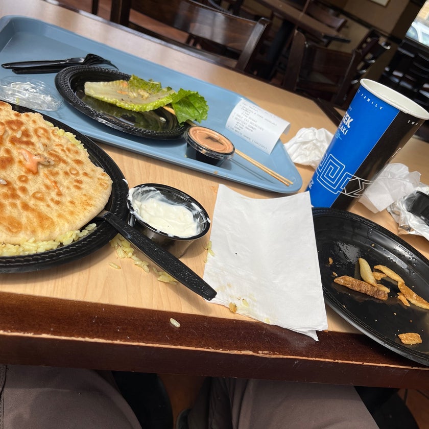 Greek Souvlaki - Fast Food Restaurant,Greek Restaurant,Mediterranean Restaurant - good service,cheese,lunch,town,rice,parking,french fries,dinner,great value,milkshakes,Greek food,lakes,iced tea,gyros,white sauce