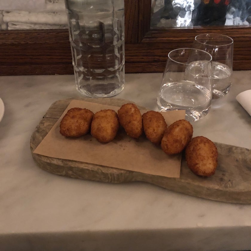 Iberica - Tapas Restaurant,Spanish,Tapas/Small Plates,Tapas Bars - bar,coffee,scenic views,lunch,healthy food,outdoor seating,dinner,crowded,happy hour,events,trendy,good for dates,sangria,bravas,good for groups,good for business meetings,good for special occasions,cosy atmosphere,venison,half & half,Sherry,black rice,manchego cheese