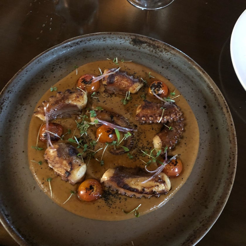 Cocina 33 - Restaurant - seafood,good service,peppers,neighborhood,blue cheese,passion fruit,seared tuna