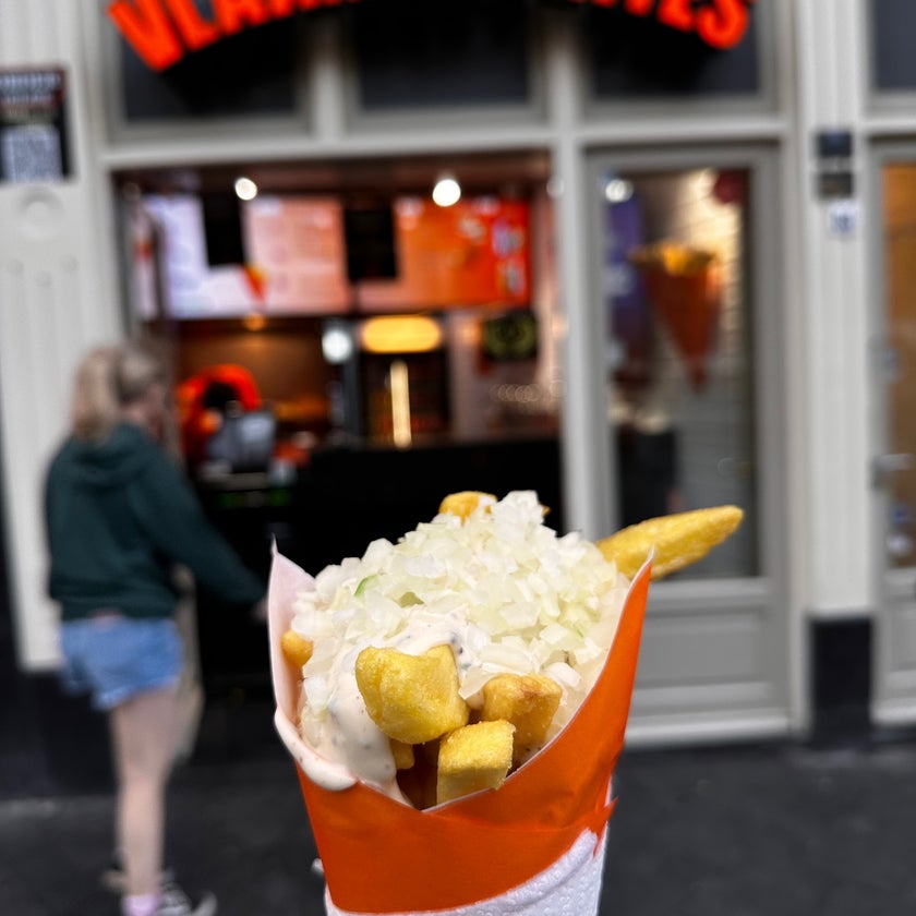 Snackland Vlaamse Frites - Dining and Drinking - restaurants,french fries,crowded,good for a quick meal,mayonnaise