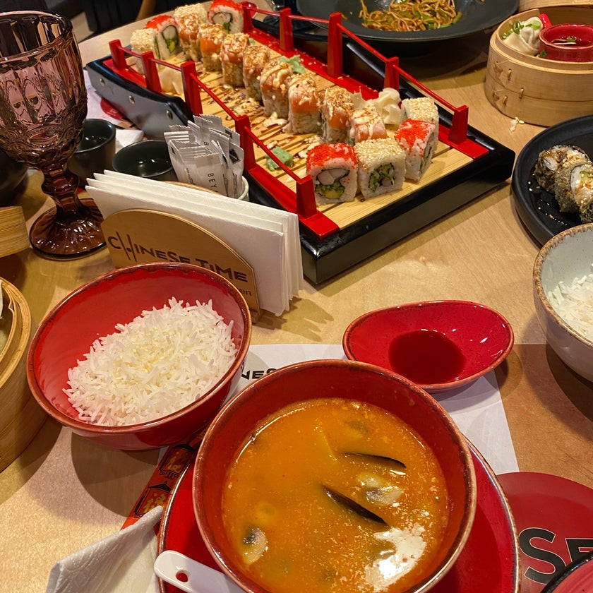 Chinese Time - Chinese Restaurant,Sushi Bars,Chinese,Thai - bar,alcohol,good service,desserts,healthy food,good for working,sushi,great value,ginger,good for a quick meal,good for special occasions,garlic chicken,tiger roll